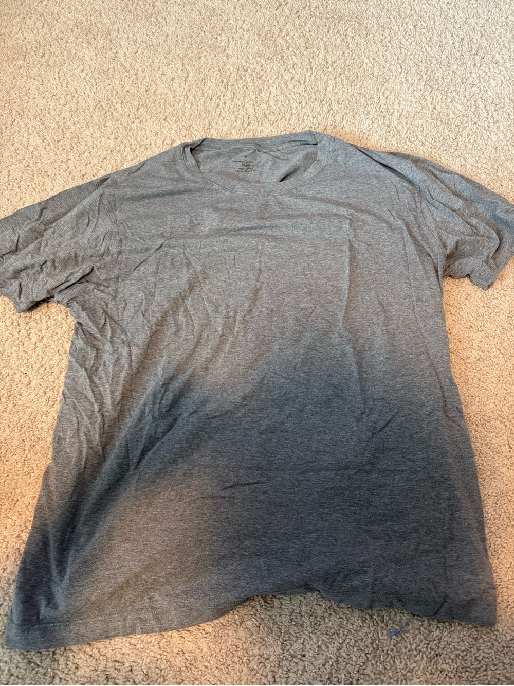 Fabletics Men's Heather Charcoal Short Sleeve 24-7 Tee Size XL